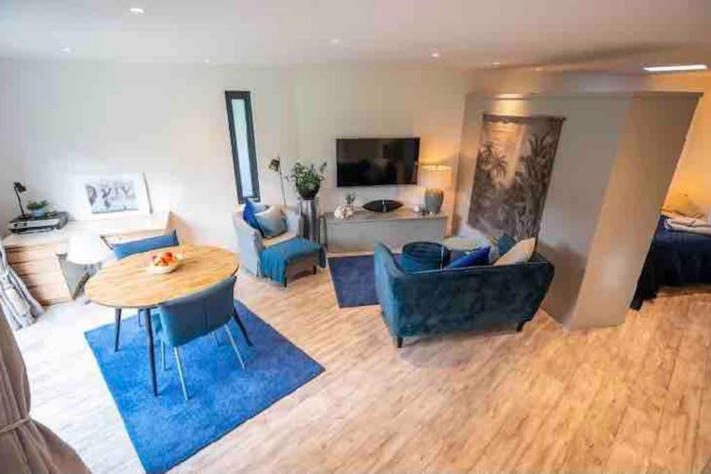 Beautiful Garden Apartment With Private Patio And Garden View Dublin Exterior photo